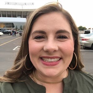 Meet your Posher, Courtney